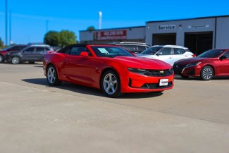 Used 2020 Chevrolet Camaro LT image 1