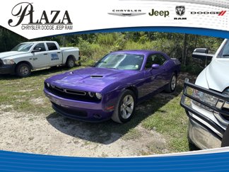 Used 2023 Dodge Challenger SXT image 1