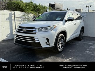 Used 2017 Toyota Highlander XLE image 1