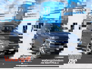 Certified 2018 Honda Clarity Plug-In Hybrid image 1