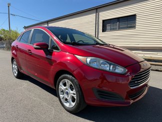 Used 2016 Ford Fiesta SE image 1