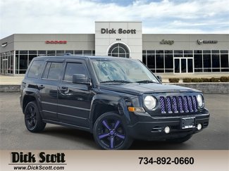 Used 2014 Jeep Patriot Sport image 1