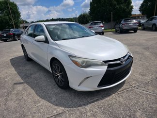 Used 2015 Toyota Camry XSE image 1