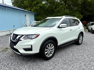 Used 2020 Nissan Rogue SV image 1