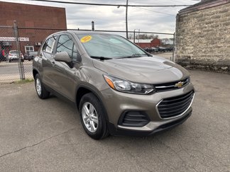 Used 2022 Chevrolet Trax LS w/ Tint and Cruise Package image 1