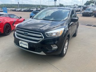 Used 2017 Ford Escape SE image 1