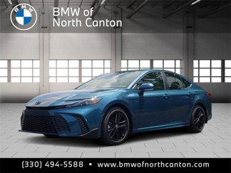 Used 2025 Toyota Camry SE image 1