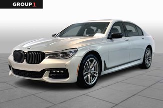 Used 2017 BMW 750i xDrive image 1
