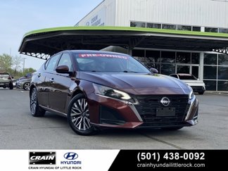Used 2023 Nissan Altima 2.5 SV image 1