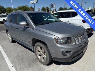 Used 2016 Jeep Compass Latitude image 1