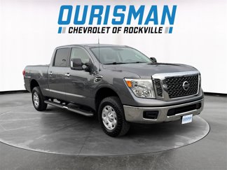Used 2017 Nissan Titan SV image 1