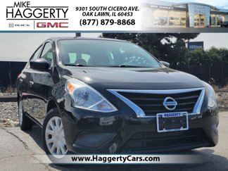 Used 2015 Nissan Versa SV image 1