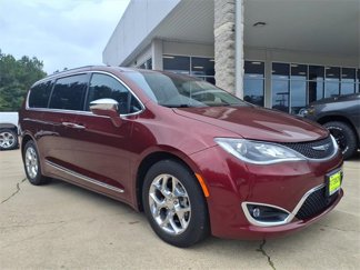 Used 2017 Chrysler Pacifica Limited w/ Advanced Safetytec Group image 1