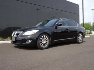 Used 2011 Hyundai Genesis 4.6 image 1