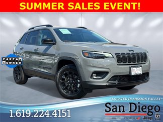 Certified 2023 Jeep Cherokee Altitude Lux image 1