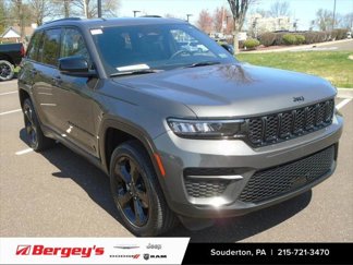 Certified 2023 Jeep Grand Cherokee Altitude image 1