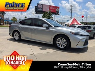New 2025 Toyota Camry LE image 1