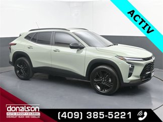 Used 2025 Chevrolet Trax ACTIV w/ Driver Confidence Package image 1
