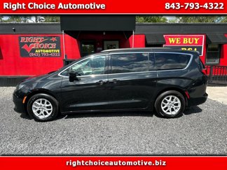 Used 2020 Chrysler Voyager Lxi image 1