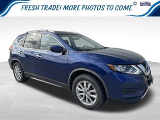 Used 2018 Nissan Rogue SV image 1