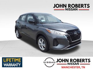 New 2025 Nissan Kicks Play S image 1