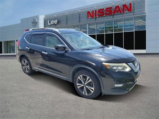 Used 2017 Nissan Rogue SL w/ SL Premium Package image 1