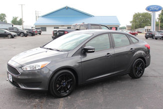 Used 2017 Ford Focus SE w/ Cold Weather Package image 1