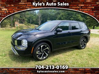 Used 2022 Mitsubishi Outlander SE image 1