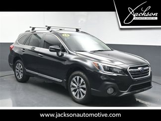 Used 2018 Subaru Outback 3.6R Touring image 1