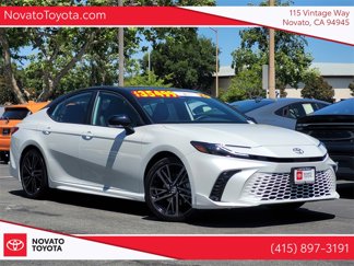 Used 2025 Toyota Camry XSE image 1