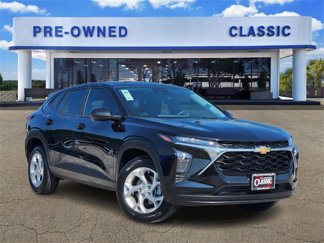 Used 2025 Chevrolet Trax LS w/ LS Convenience Package image 1