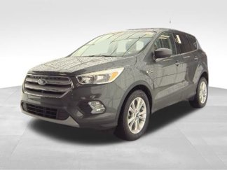 Used 2019 Ford Escape SE image 1