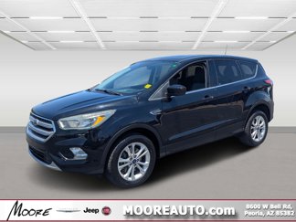 Used 2017 Ford Escape SE image 1