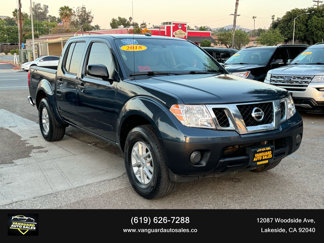 Used 2018 Nissan Frontier SV image 1