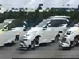 Used 2018 Toyota Sienna XLE Premium image 1