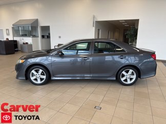 Used 2012 Toyota Camry SE image 1