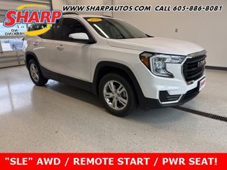 Used 2022 GMC Terrain SLE w/ Driver Convenience Package image 1