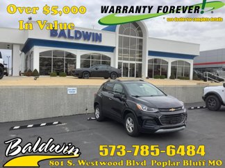 Used 2019 Chevrolet Trax LT w/ LT Convenience Package image 1