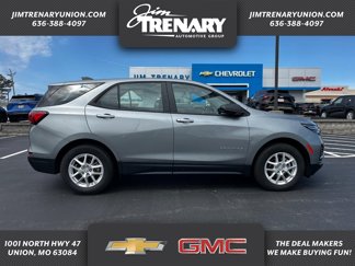 Used 2023 Chevrolet Equinox LS image 1
