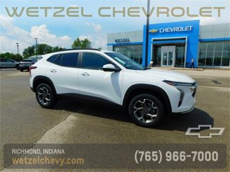 New 2025 Chevrolet Trax LT w/ Driver Confidence Package image 1