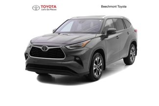 Used 2021 Toyota Highlander XLE image 1