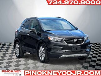 Used 2018 Buick Encore Preferred image 1