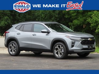 New 2025 Chevrolet Trax LT w/ Driver Confidence Package image 1
