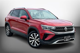 Used 2022 Volkswagen Taos SE image 1