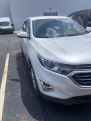 Used 2018 Chevrolet Equinox LT image 1