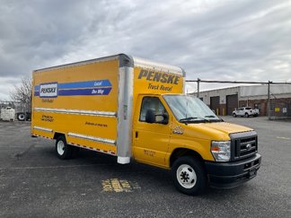 Used 2022 Ford E-350 and Econoline 350 Super Duty image 1