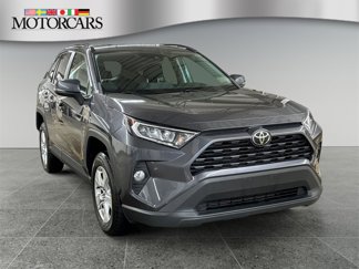 Used 2020 Toyota RAV4 XLE image 1