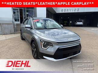 Used 2023 Kia Niro EX image 1