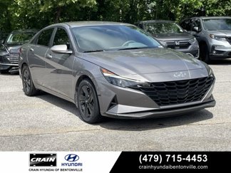Used 2023 Hyundai Elantra SEL image 1