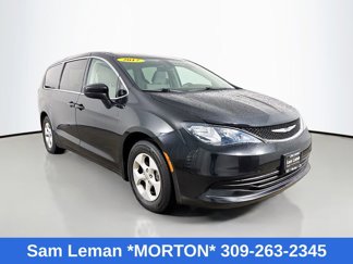 Used 2017 Chrysler Pacifica LX w/ Tire & Wheel Group image 1